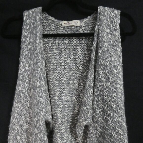 HOLLISTER CALIFORNIA | xs - s extra small - small | Open Front Sweater Vest - Picture 4 of 16